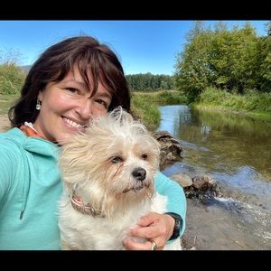 Meet your Posher, Bonita